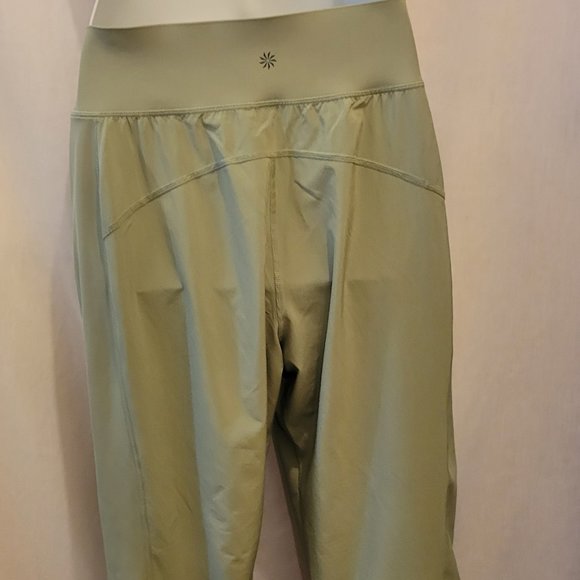 Athleta run with it pant - Picture 2 of 3